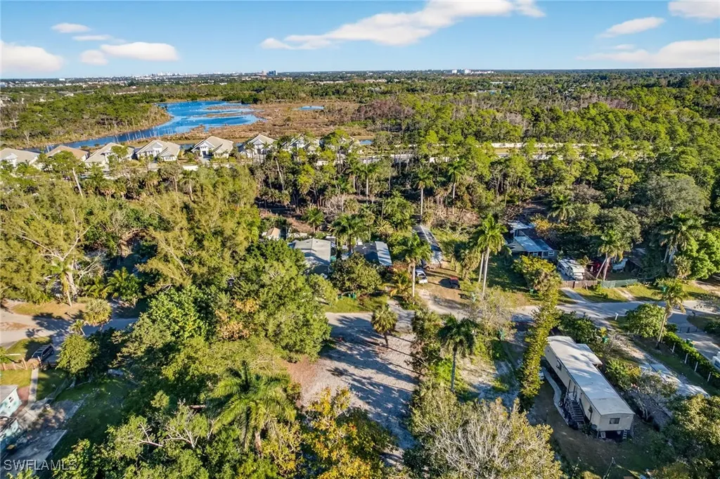 2596 Holly Avenue Naples FL 34112