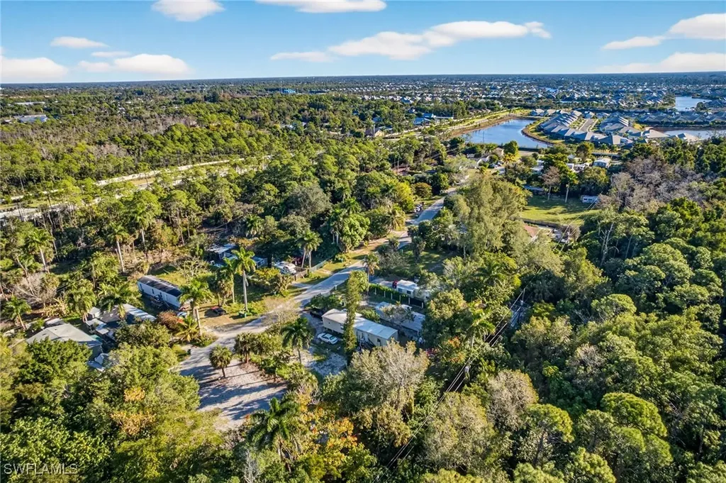 2596 Holly Avenue Naples FL 34112