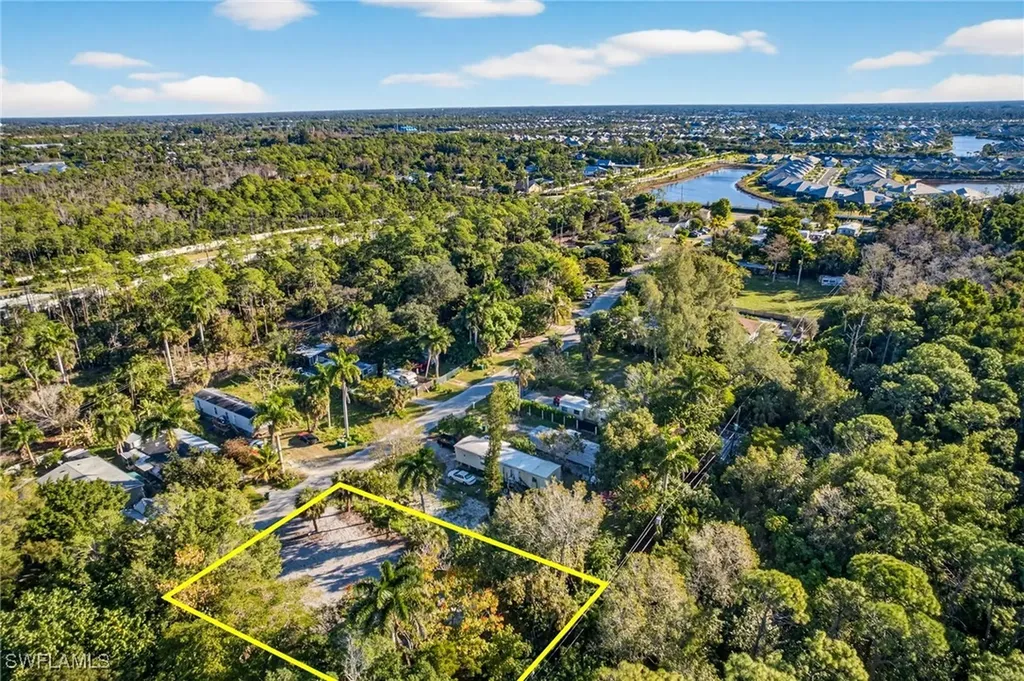 2596 Holly Avenue Naples FL 34112