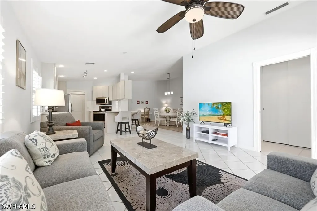 3664 El Segundo Court Naples FL 34109