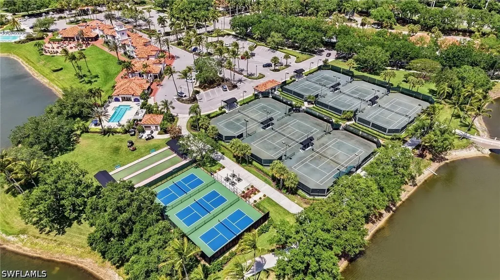 3664 El Segundo Court Naples FL 34109