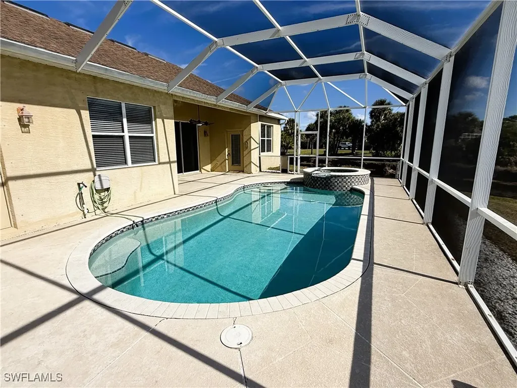 1280 12th Avenue NE Naples FL 34120