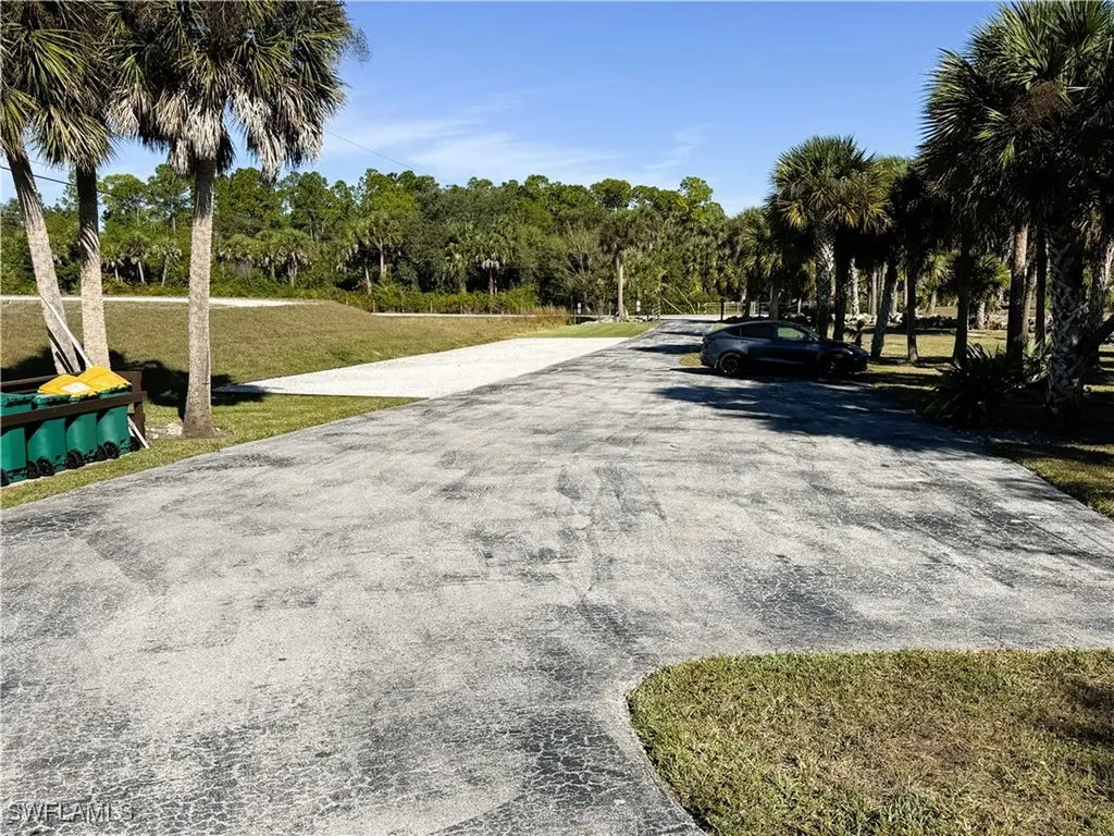1280 12th Avenue NE Naples FL 34120