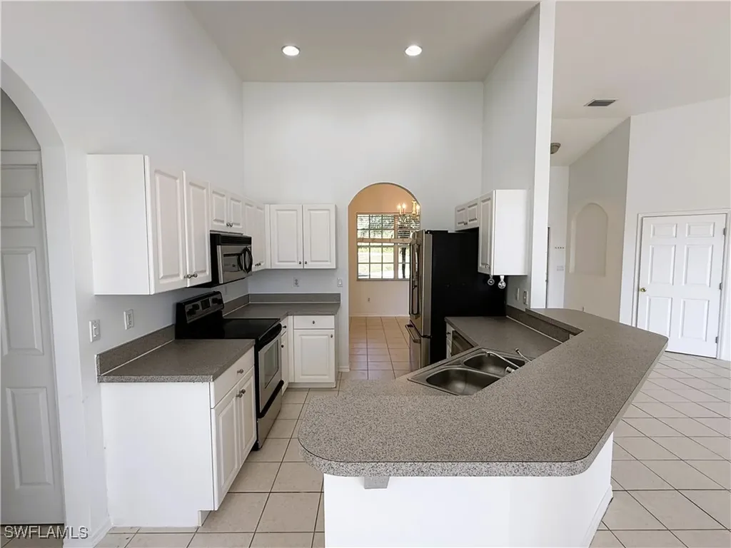 1280 12th Avenue NE Naples FL 34120