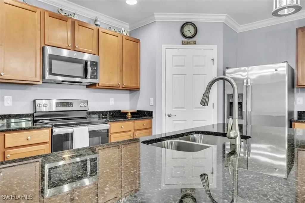 15260 Yellow Wood Drive Alva FL 33920