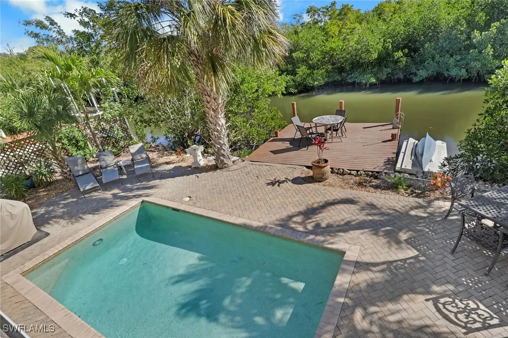 1292 Grand Canal Drive Naples FL 34110