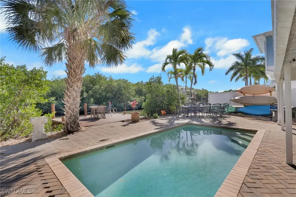 1292 Grand Canal Drive Naples FL 34110