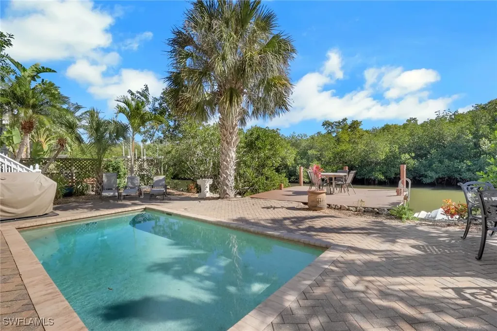 1292 Grand Canal Drive Naples FL 34110