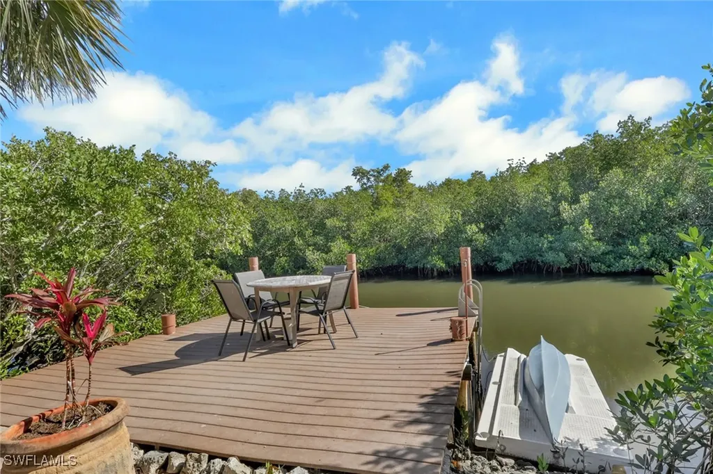 1292 Grand Canal Drive Naples FL 34110