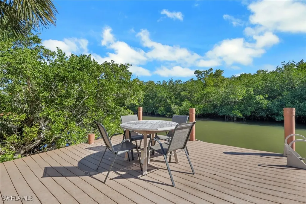 1292 Grand Canal Drive Naples FL 34110