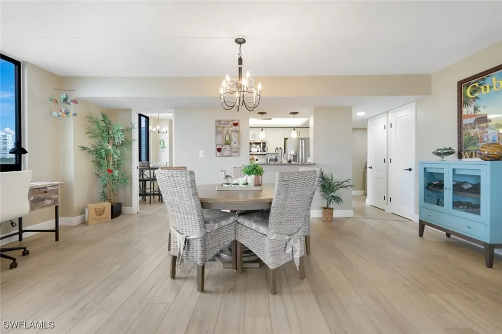 17 Bluebill Avenue Naples FL 34108