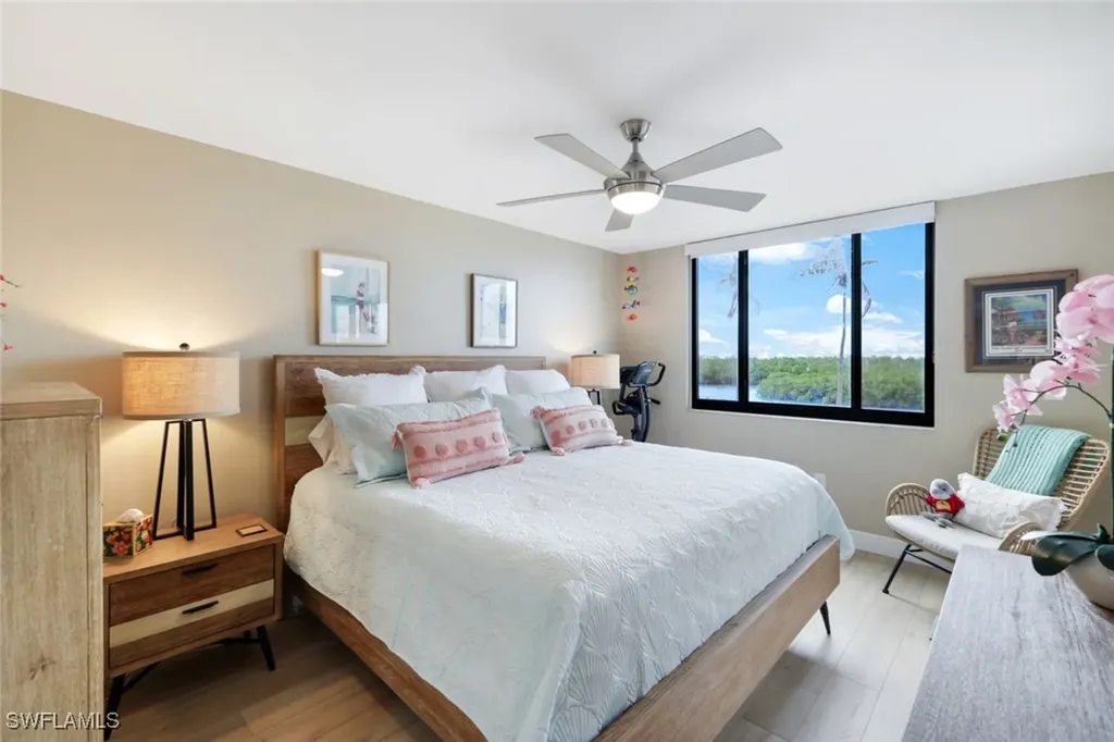17 Bluebill Avenue Naples FL 34108