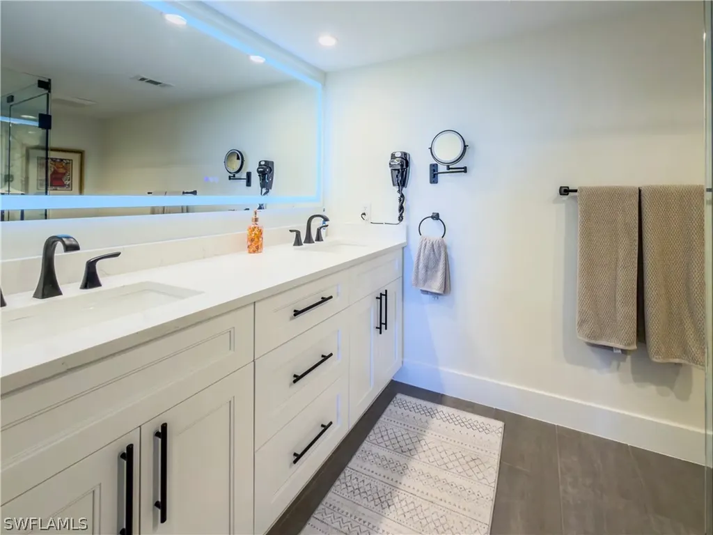 17 Bluebill Avenue Naples FL 34108