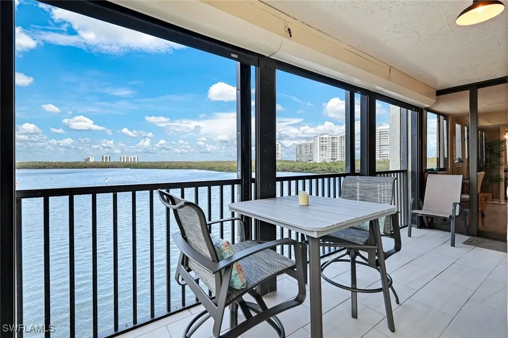 17 Bluebill Avenue Naples FL 34108