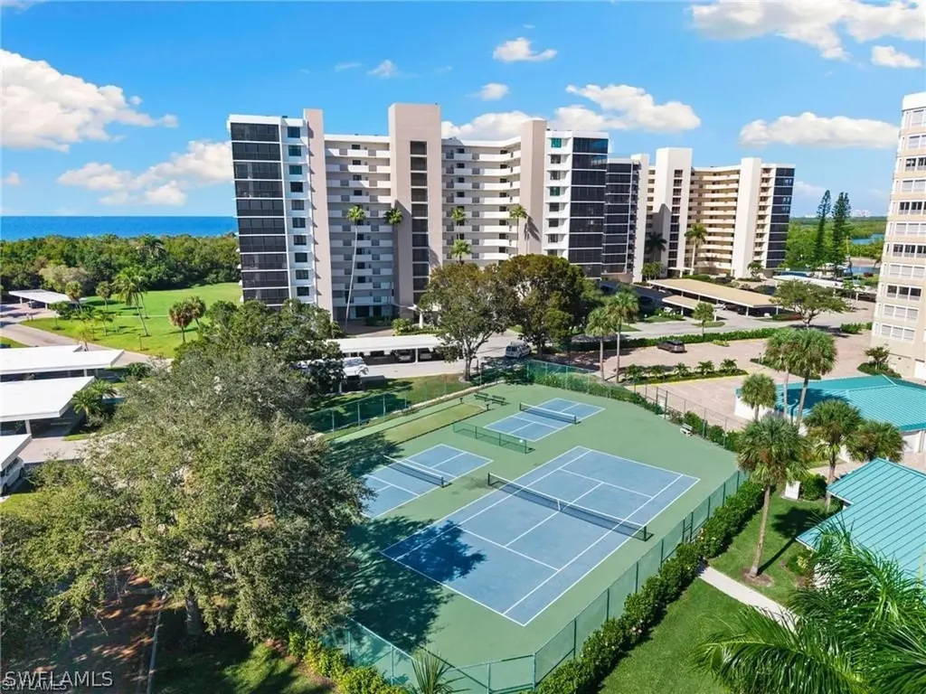 17 Bluebill Avenue Naples FL 34108