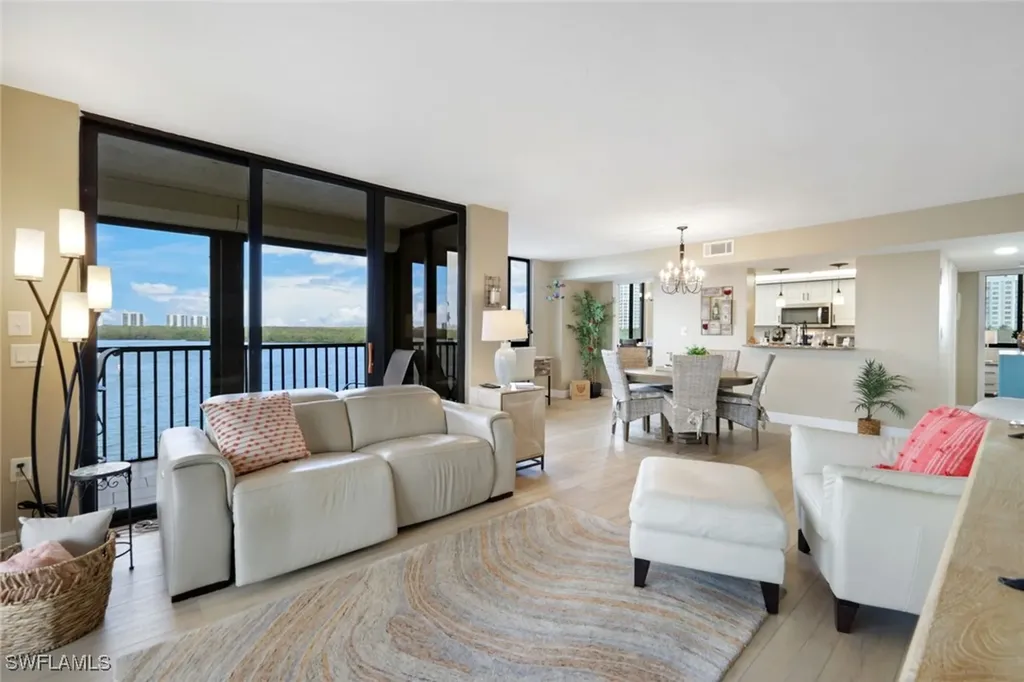 17 Bluebill Avenue Naples FL 34108