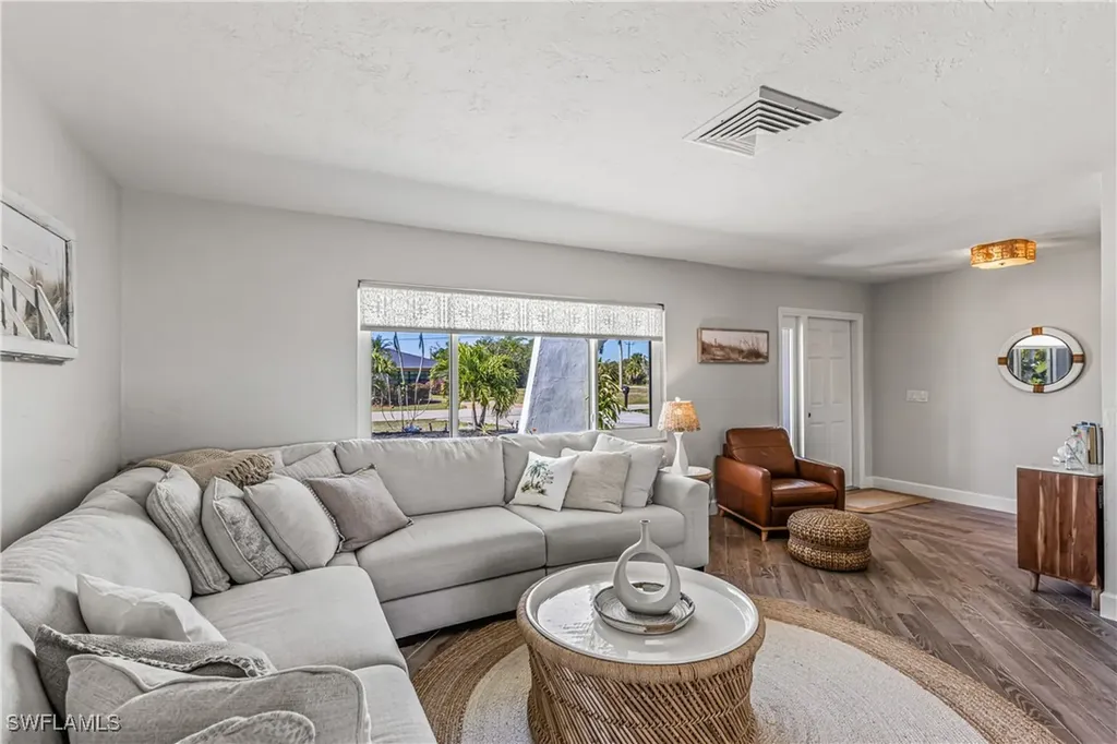 403 Grenada Avenue Naples FL 34113