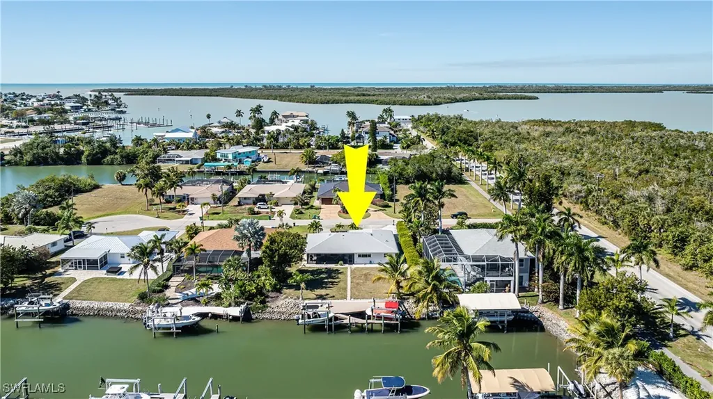 403 Grenada Avenue Naples FL 34113
