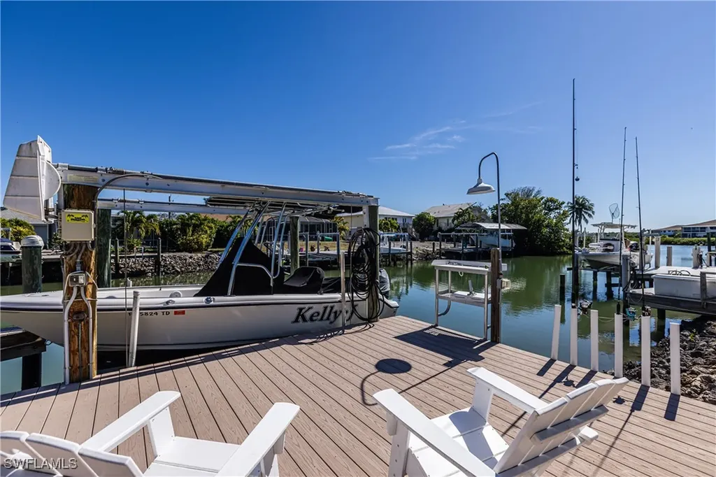 403 Grenada Avenue Naples FL 34113