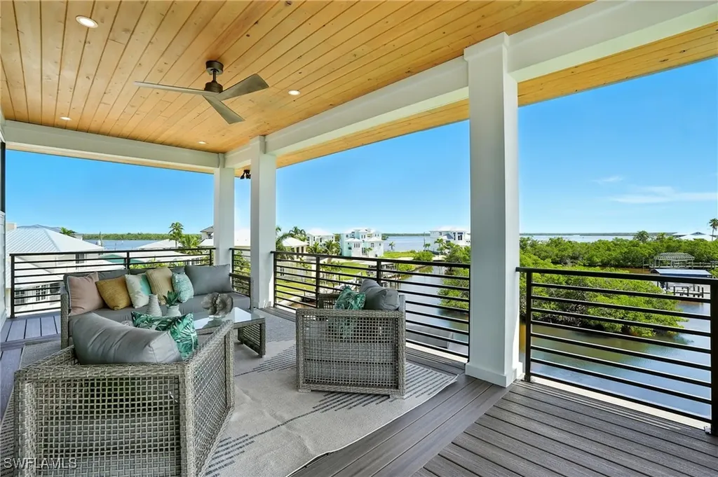 306 Seminole Way Fort Myers Beach FL 33931