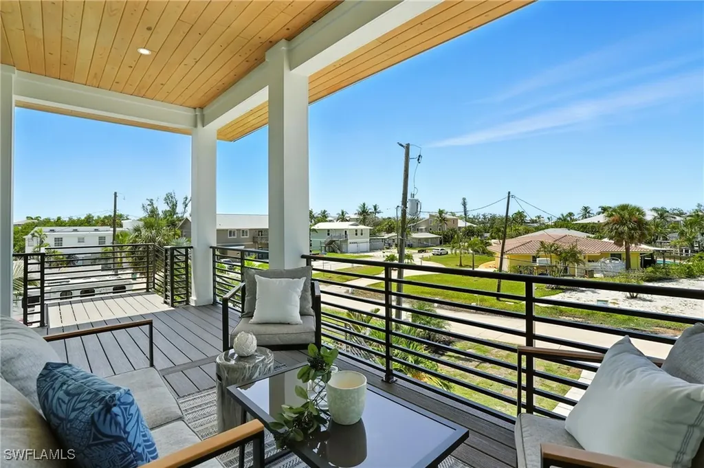 306 Seminole Way Fort Myers Beach FL 33931