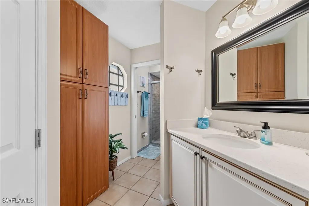9623 Eaton Gardens Lane Fort Myers FL 33919