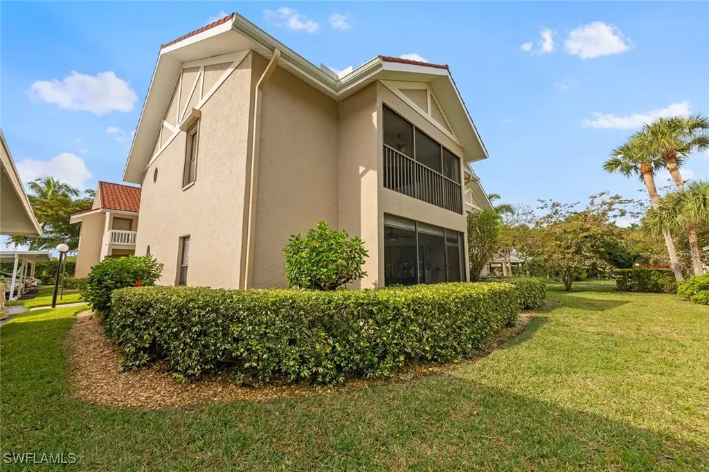 9623 Eaton Gardens Lane Fort Myers FL 33919