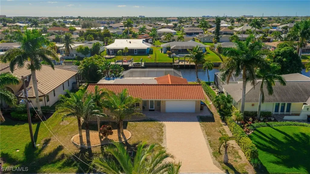 1636 SE 39th Street Cape Coral FL 33904