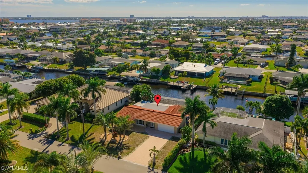 1636 SE 39th Street Cape Coral FL 33904