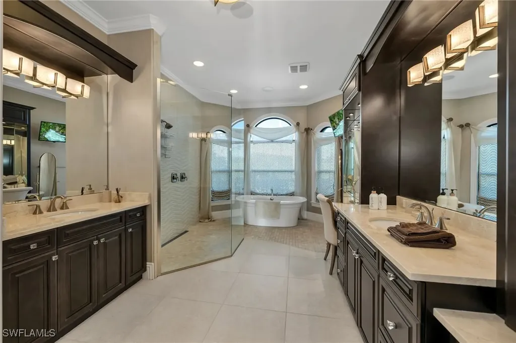 4804 Pelican Boulevard Cape Coral FL 33914