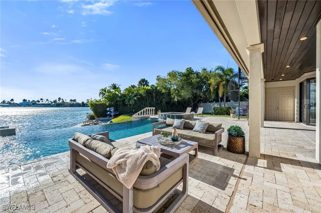 4804 Pelican Boulevard Cape Coral FL 33914