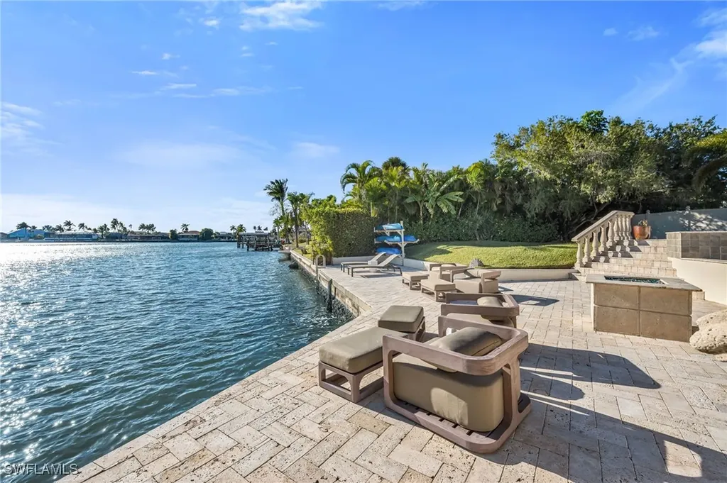 4804 Pelican Boulevard Cape Coral FL 33914