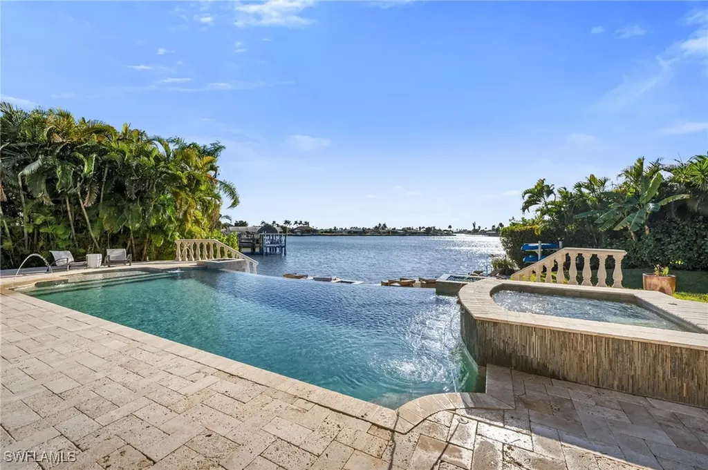 4804 Pelican Boulevard Cape Coral FL 33914