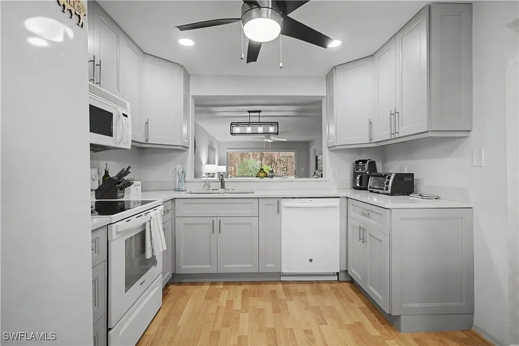 741 Landover Circle Naples FL 34104