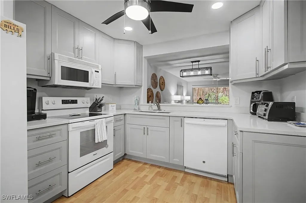 741 Landover Circle Naples FL 34104