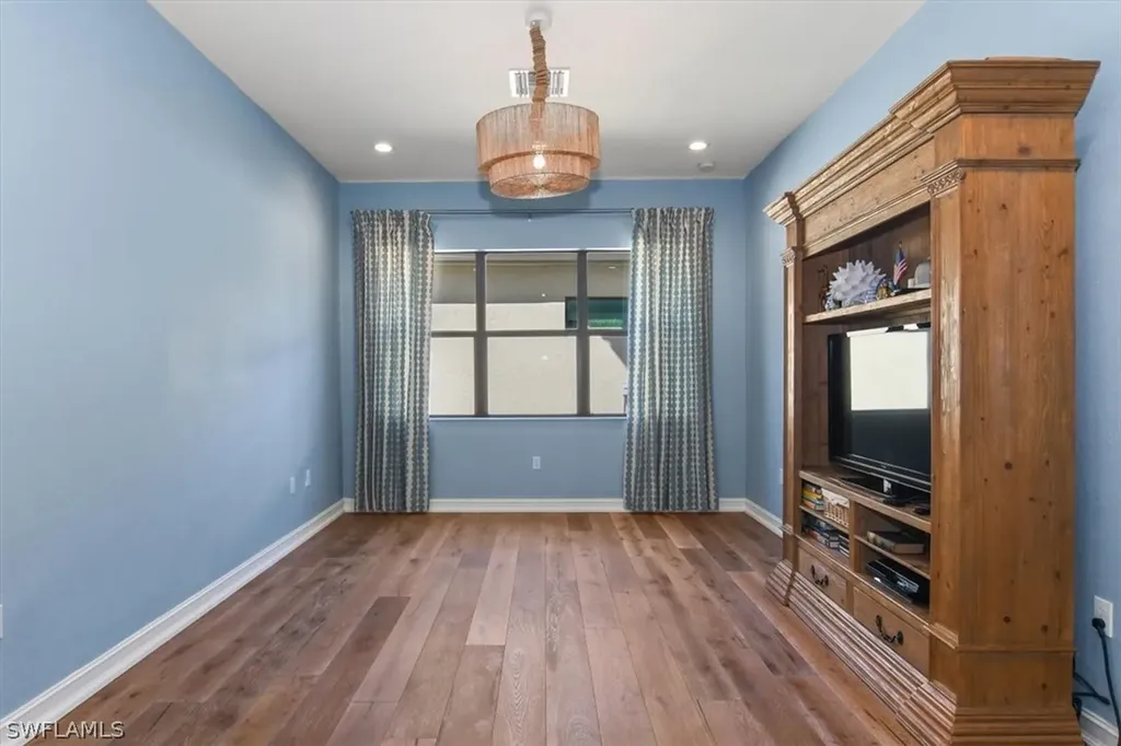 9336 Glenforest Drive Naples FL 34120