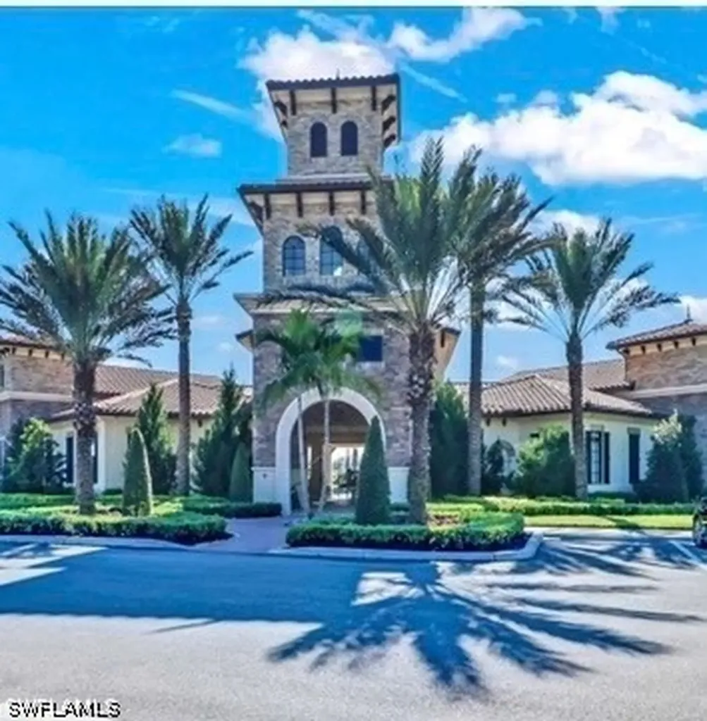 9336 Glenforest Drive Naples FL 34120
