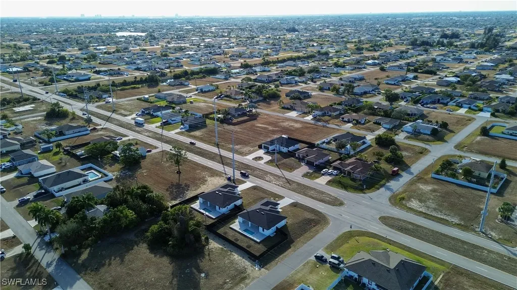 401 Kismet Parkway E Cape Coral FL 33909