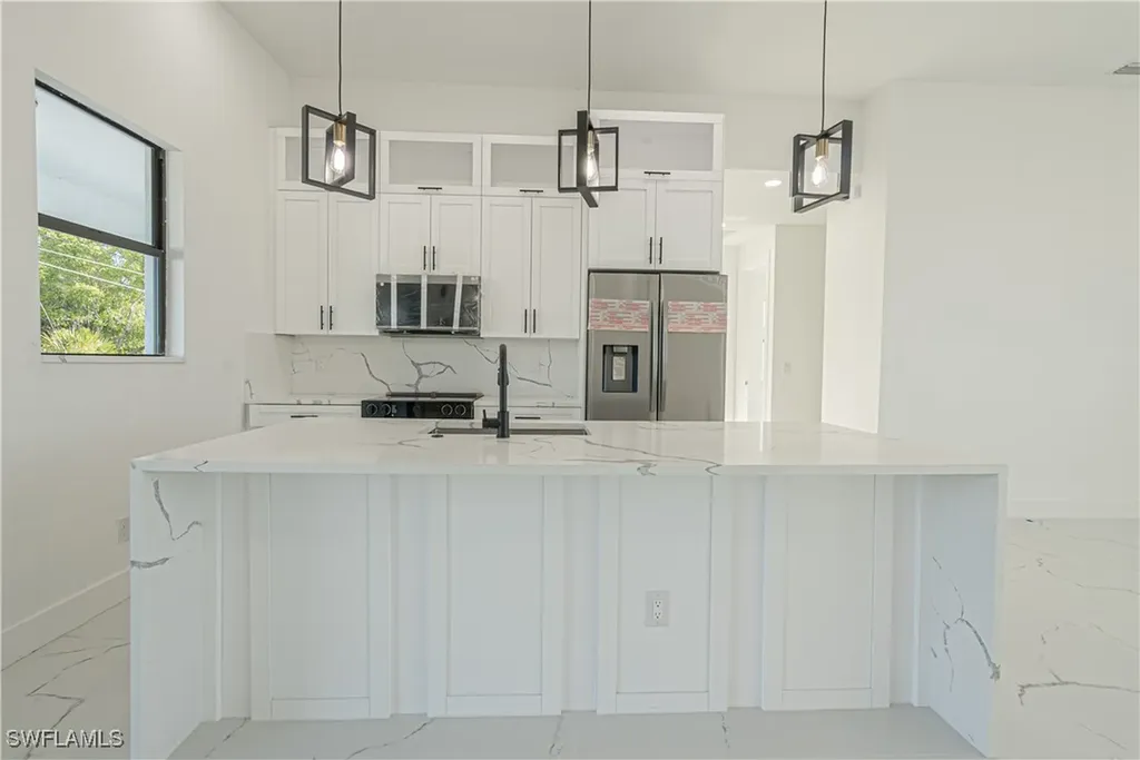 401 Kismet Parkway E Cape Coral FL 33909