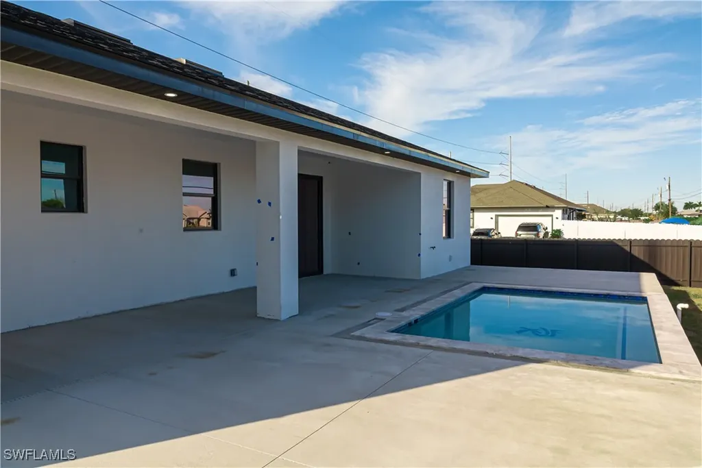 401 Kismet Parkway E Cape Coral FL 33909