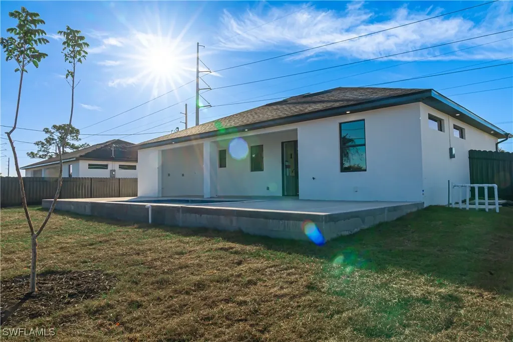 401 Kismet Parkway E Cape Coral FL 33909