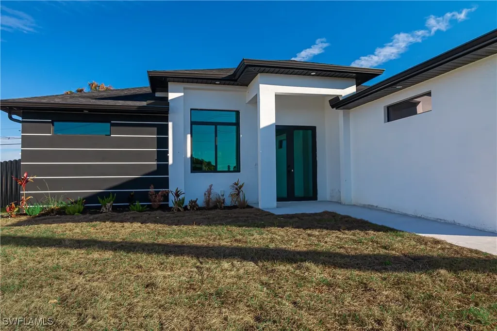 401 Kismet Parkway E Cape Coral FL 33909