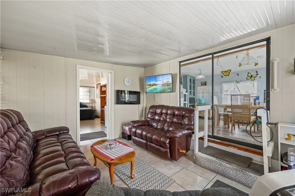 11641 Cardiff Drive Fort Myers FL 33908