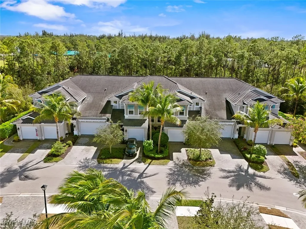 6973 Avalon Circle Naples FL 34112