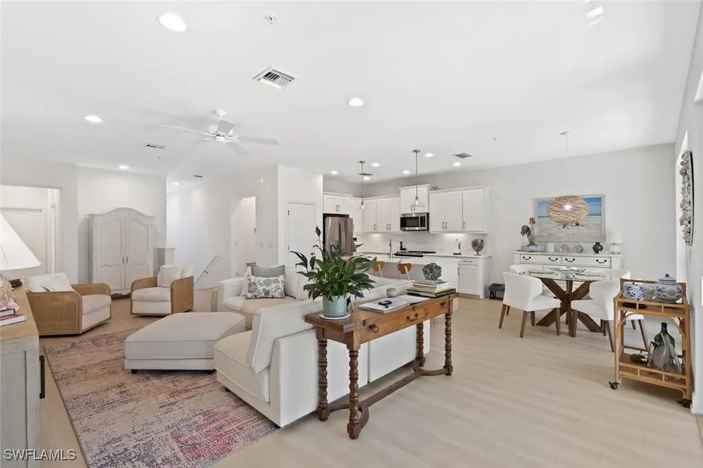 6973 Avalon Circle Naples FL 34112