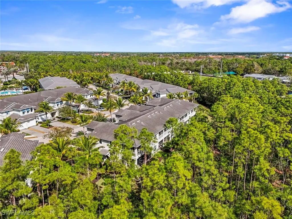 6973 Avalon Circle Naples FL 34112