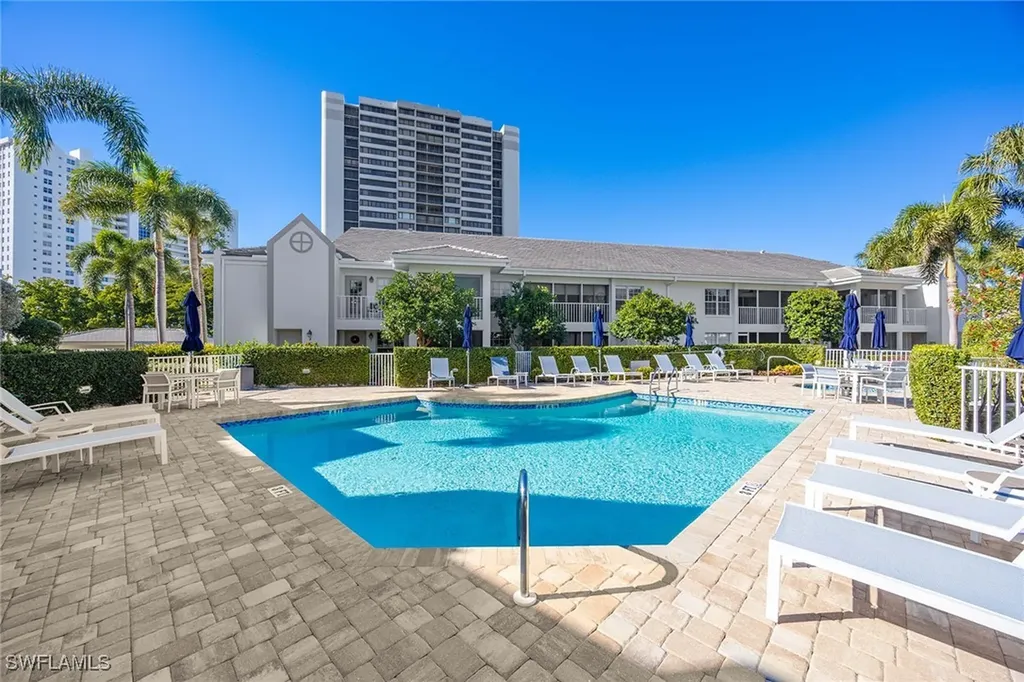 5633 Turtle Bay Drive Naples FL 34108