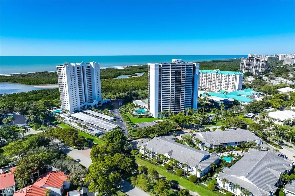 5633 Turtle Bay Drive Naples FL 34108