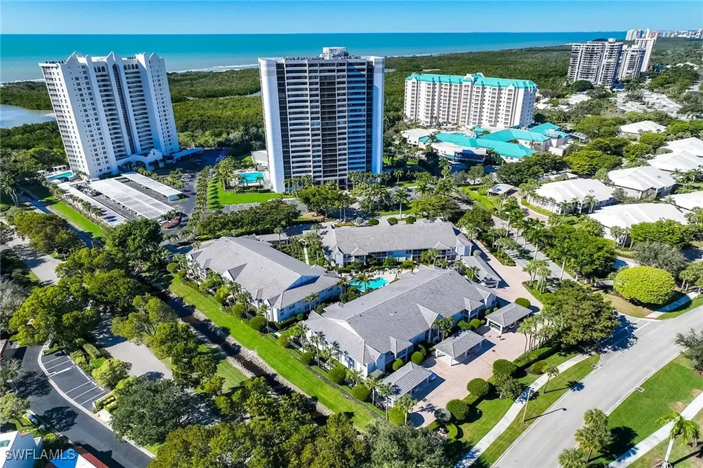 5633 Turtle Bay Drive Naples FL 34108