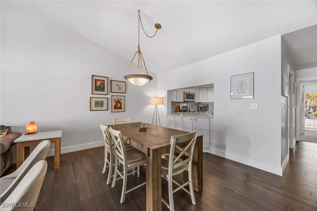 5633 Turtle Bay Drive Naples FL 34108